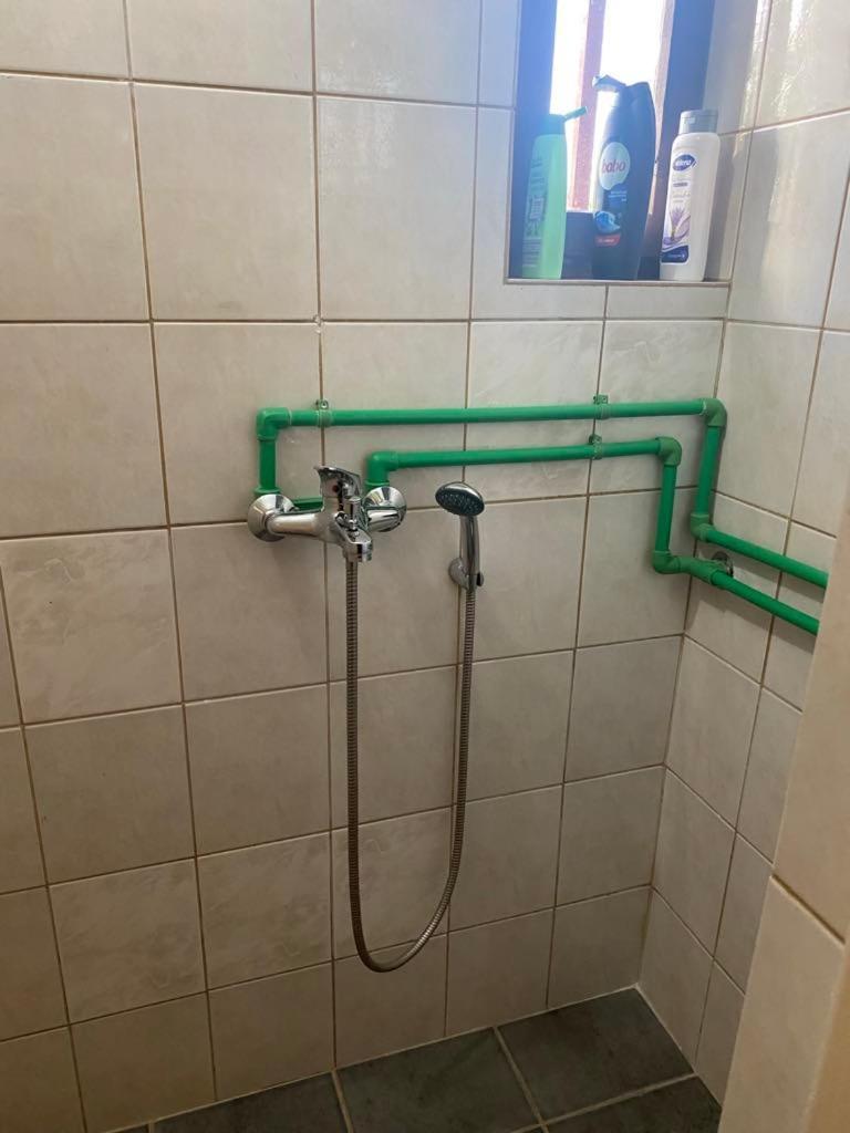 Farma 2 Guest House Cazin Ngoại thất bức ảnh